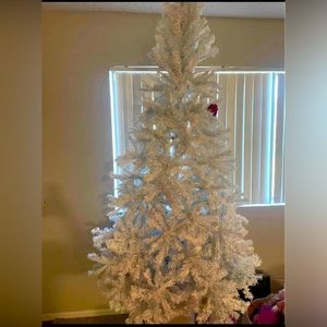 White Christmas tree 🎄 $111with ornaments included